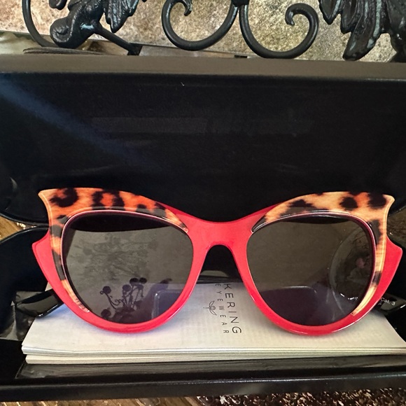 MCQ Alexander McQueen Sunglasses - Picture 4 of 8